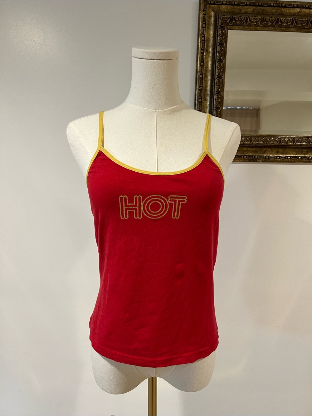 Vintage 90s No Boundaries Top